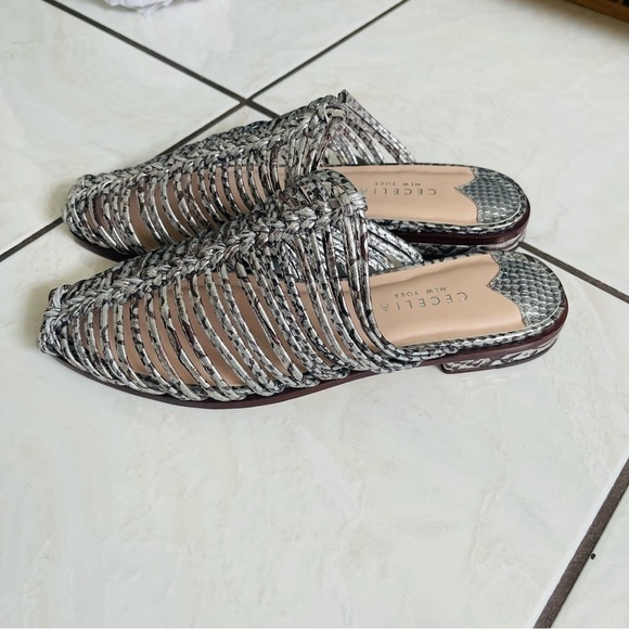 Cecelia New York Gloria Mules Sandals Shoes Low Heel Metallic Silver Leather 7 - Picture 3 of 10